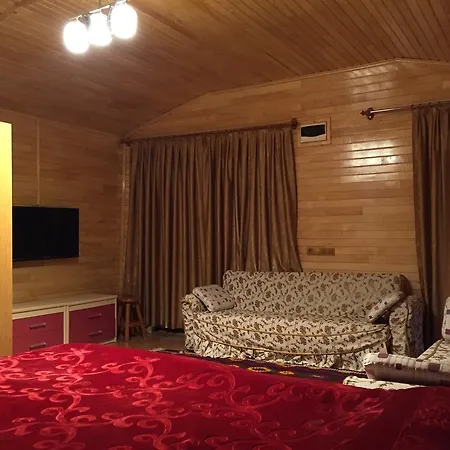 מלון Yoeruek Park Pansiyon 3*