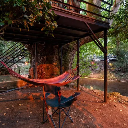 Yoeruek Park Pansiyon 3* קמר