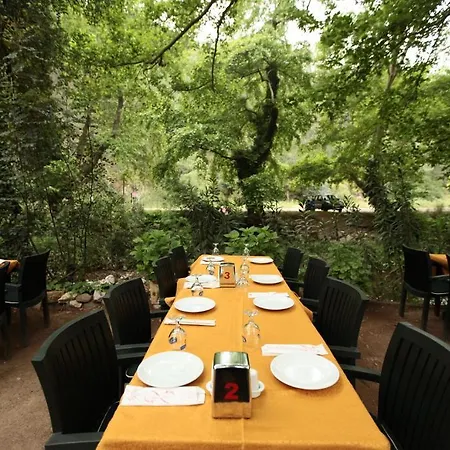 Yoeruek Park Pansiyon מלון קמר
