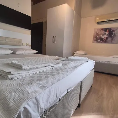 Yoeruek Park Hotell 3*