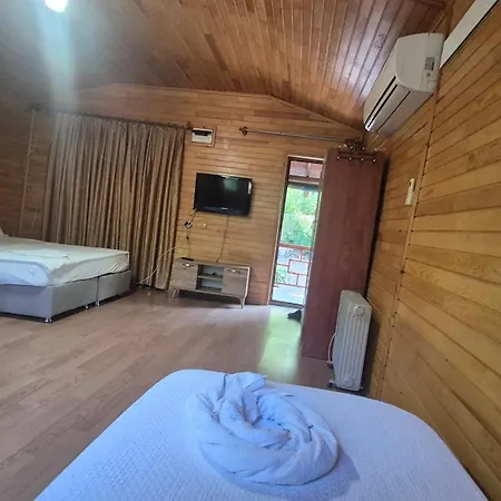 Hotel Yoeruek Park