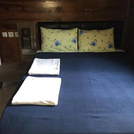 Yoeruek Park 酒店 3*