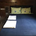 Yoruk Park 招待所 3*