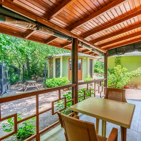 Ξενοδοχείο Yoeruek Park 3*